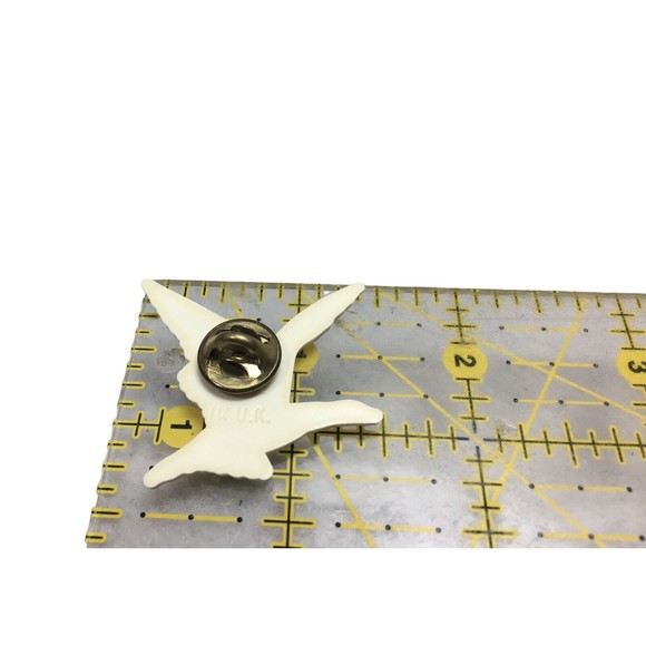 Vintage Made In UK Plastic Pin Brooch Badge Mod Bird Goose - Picture 8 of 8